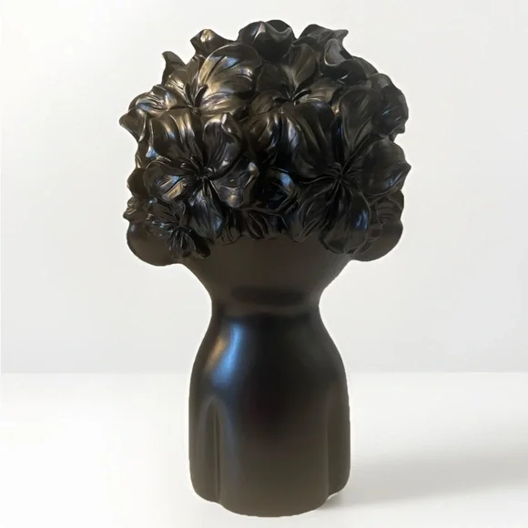 11.5-inch Modern black sculpture features a captivating design of a butterfly - Picture 4 of 6